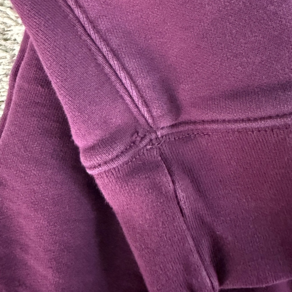 Women’s Levi’s purple hoodie size large - Picture 5 of 5